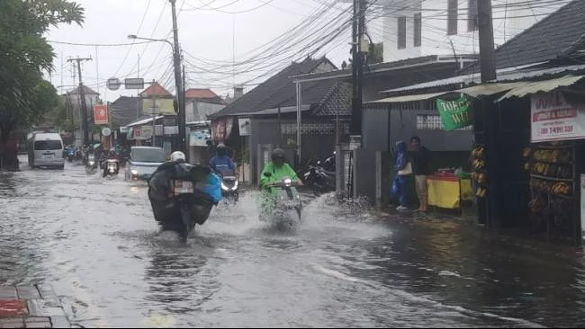 Ancaman Tiga Bibit Siklon Tropis, BMKG Tetapkan Status Siaga Cuaca Ekstrem Wilayah Banten, DKI Jakarta, dan Jawa Barat