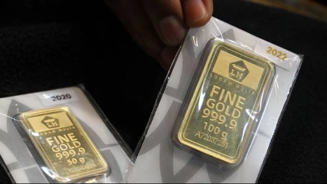 Terjun Bebas! Harga Emas Antam Hari Ini Anjlok Rp77.000, Buyback Ambles Lebih Dalam