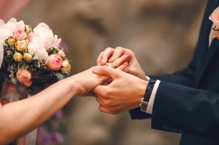 Bikin Heboh Jagat Maya! Rencana "Secret Wedding" Pasangan Selebritis Papan Atas Bocor Gara-Gara Vendor Keceplosan