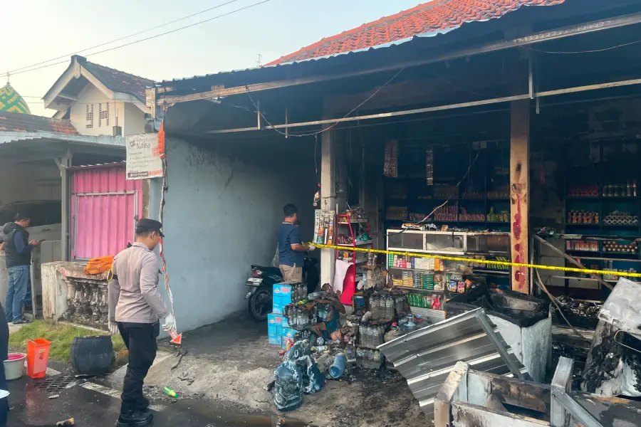 AJP Bedah Buku Pamekasan Mencari Identitas, Dorong Kolaborasi Rumuskan Arah Pembangunan Daerah | beritajatim.com