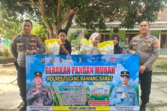 Polsek Lambu Kibang Gelar Gerakan Pangan Murah di Tiyuh Lesung Bhakti Jaya Kecamatan Lambu Kibang - Hot News