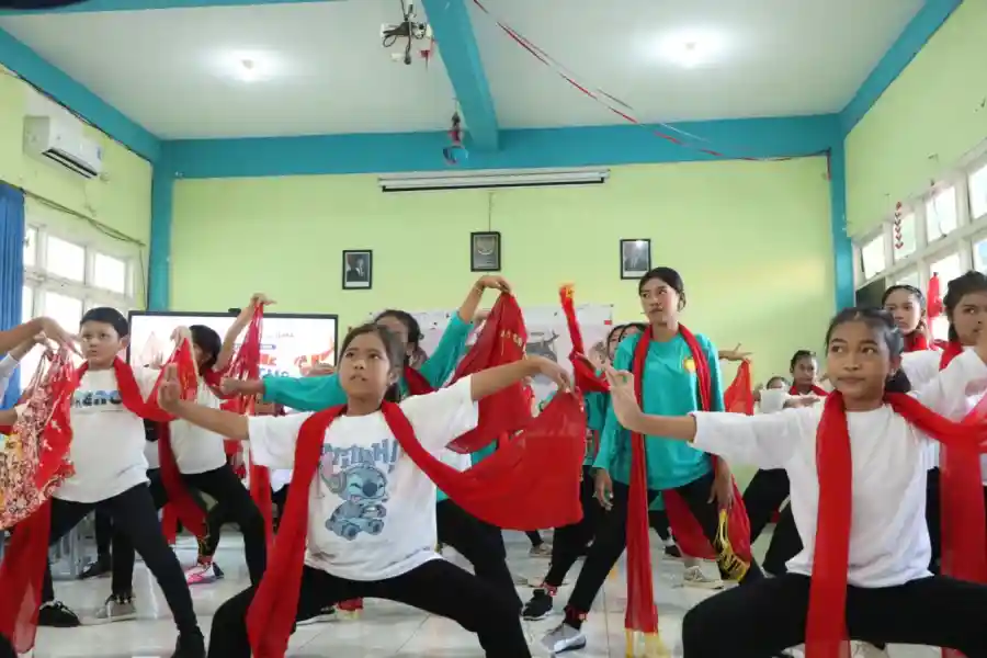 Dosen UHW Perbanas Rilis Aplikasi Pembelajaran Tari Remo Gagrak Anyar | beritajatim.com