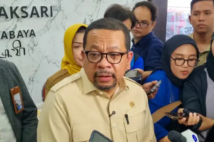 Soal ‘Londo Ireng’ dan Desakan Minta Maaf Presiden, Begini Respon Kepala Bakom RI | beritajatim.com